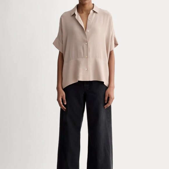 Everlane The Boxy Shirt in Washable Silk - Picture 5 of 16